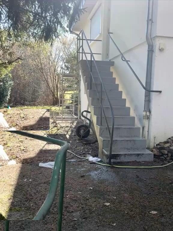 Außentreppe vor der Beschichtung